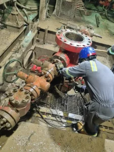 desarme de preventoras con equipo HYTORC